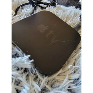 Apple TV HD Media Streamer‎ A1469 3rd Gen w/Remote(menu button not working ☹️)